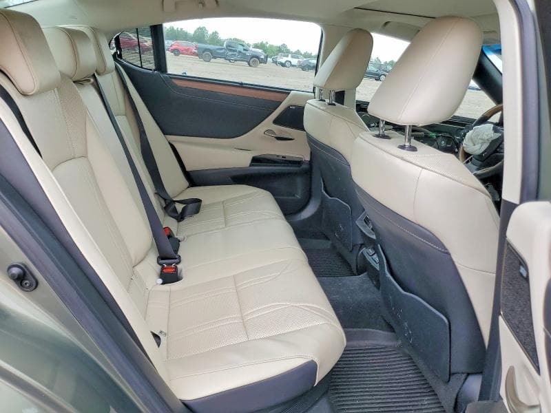2024 LEXUS ES 300H ULTRA LUXURY 10