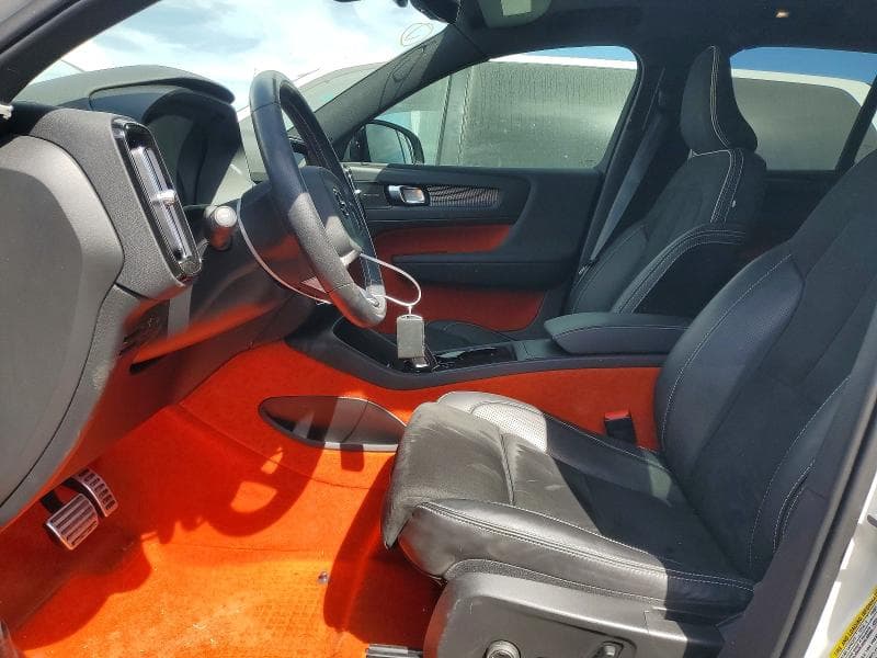 2021 VOLVO XC40 RECHARGE 7