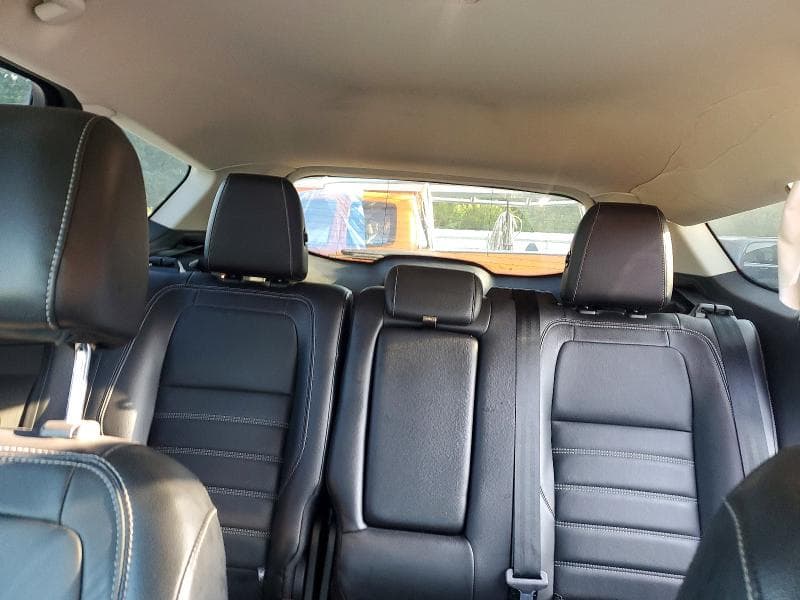 2017 FORD ESCAPE TITANIUM 10