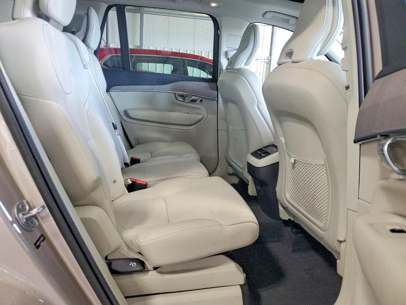 2023 VOLVO XC90 CORE 11