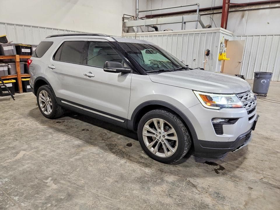 2019 FORD EXPLORER XLT 4