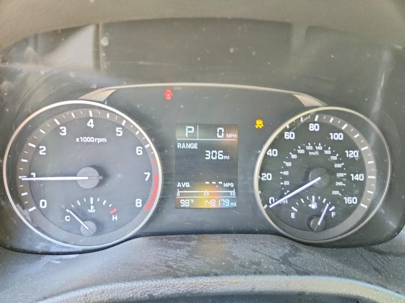 2017 HYUNDAI ELANTRA SE 9