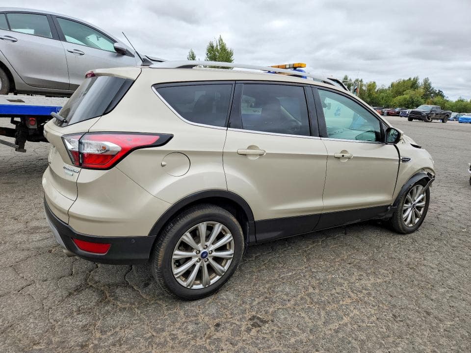 2018 FORD ESCAPE TITANIUM 3
