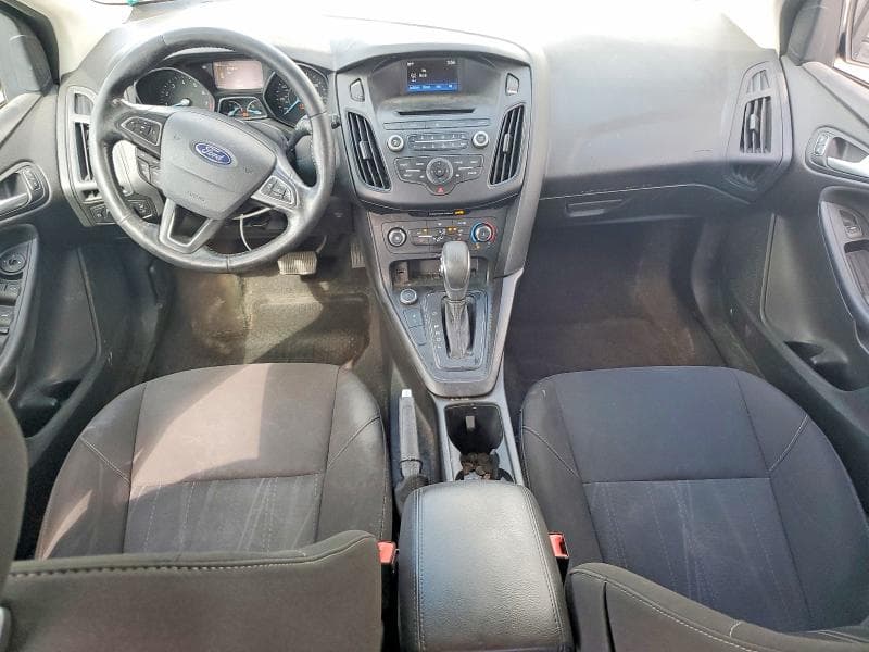 2017 FORD FOCUS SE 8