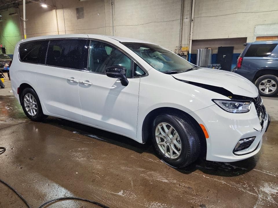 2026 CHRYSLER PACIFICA SELECT 4