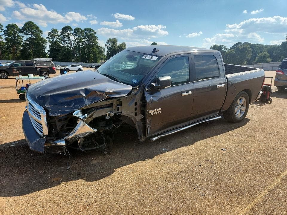 2018 RAM 1500 SLT
