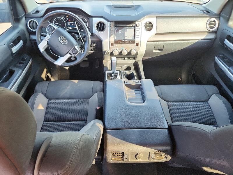 2017 TOYOTA TUNDRA SR5 8