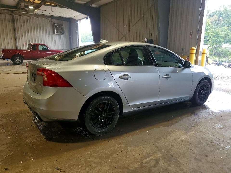 2017 VOLVO S60 DYNAMIC 3