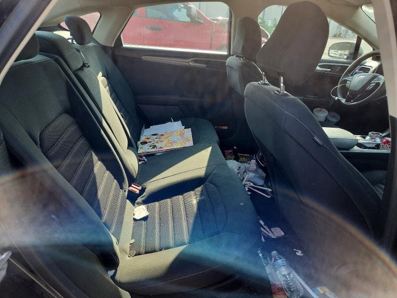 2020 FORD FUSION SE 10