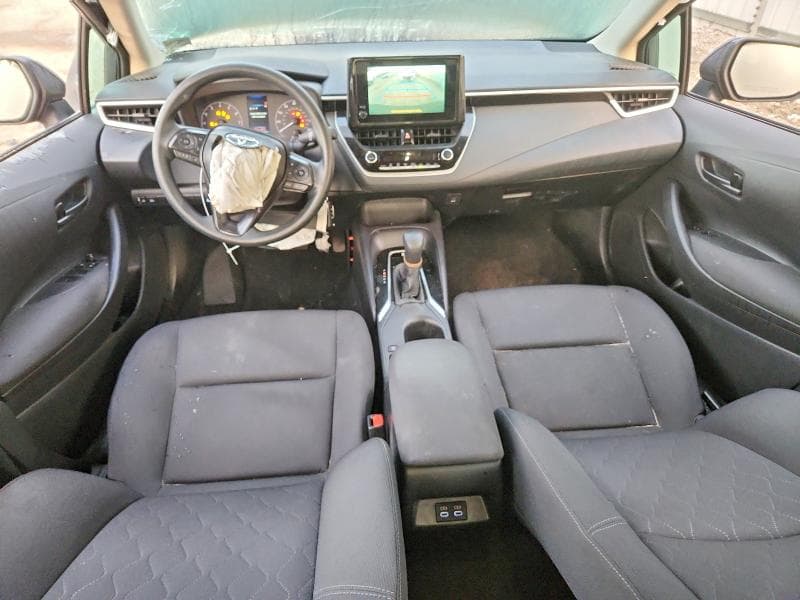 2025 TOYOTA COROLLA LE 8