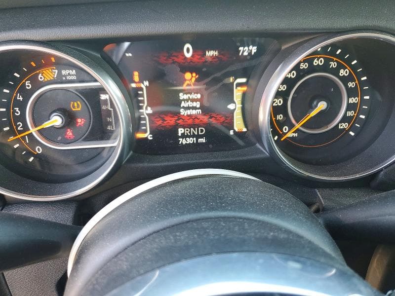 2018 JEEP WRANGLER UNLIMITED SAHARA 9