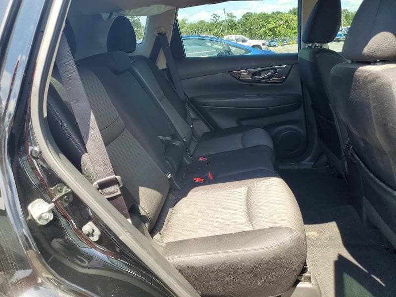 2018 NISSAN ROGUE S 11