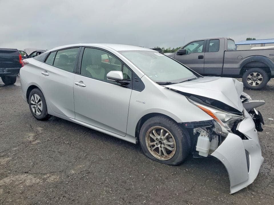 2017 TOYOTA PRIUS TWO 4