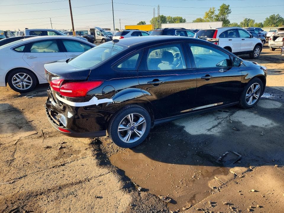 2017 FORD FOCUS SE 3