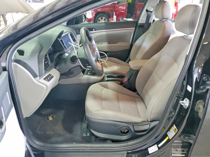 2020 HYUNDAI ELANTRA SEL 7