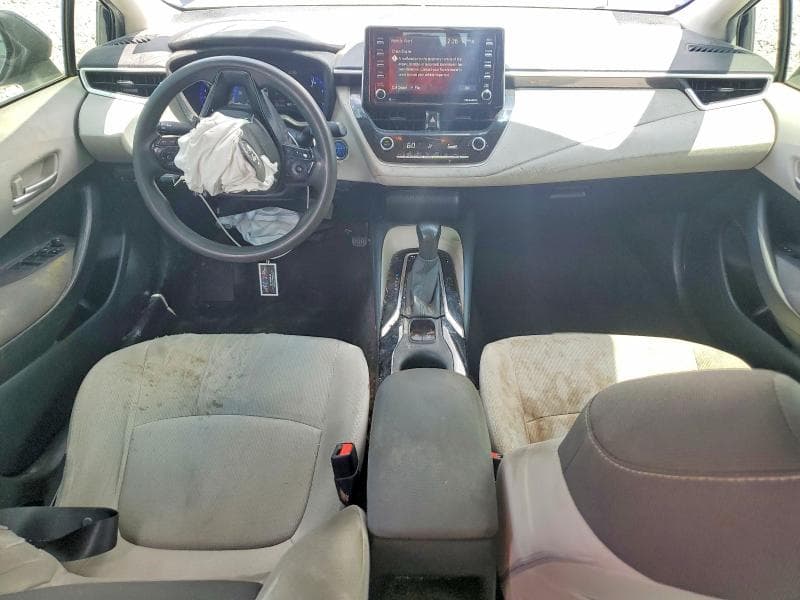 2021 TOYOTA COROLLA LE 8