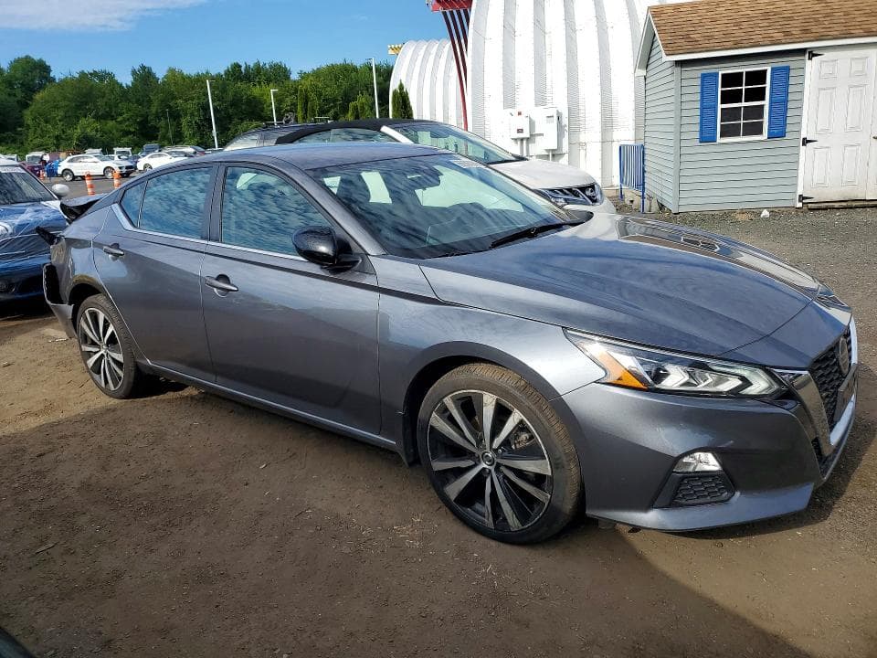 2021 NISSAN ALTIMA SR 4