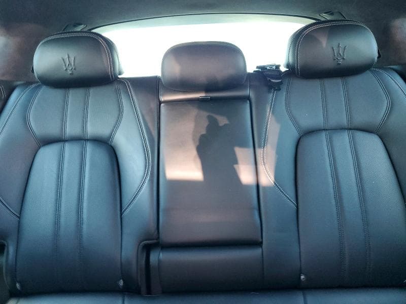 2019 MASERATI LEVANTE GTS 10