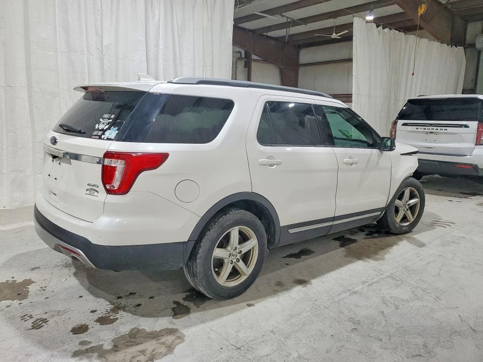 2017 FORD EXPLORER XLT 3