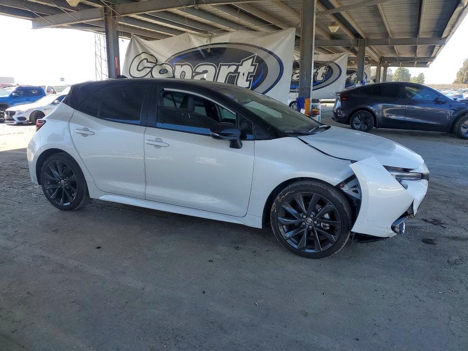 2025 TOYOTA COROLLA XSE 4
