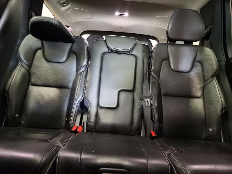 2017 VOLVO XC90 T6 10