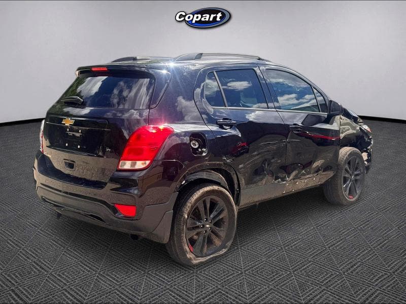 2021 CHEVROLET TRAX 1LT 4
