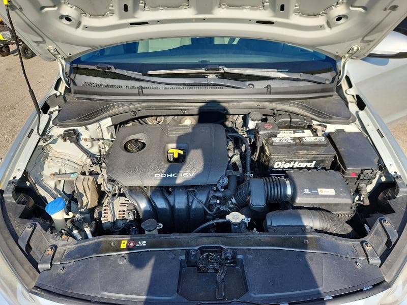 2017 HYUNDAI ELANTRA SE 11