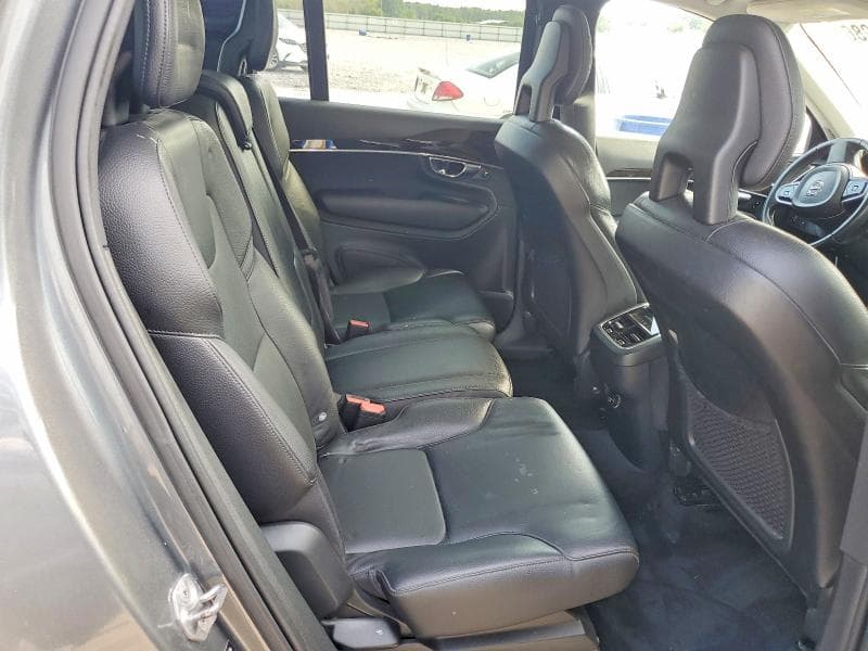 2018 VOLVO XC90 T6 10