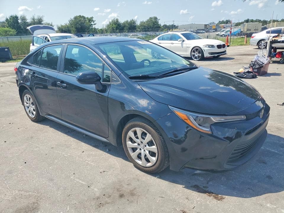 2025 TOYOTA COROLLA LE 4
