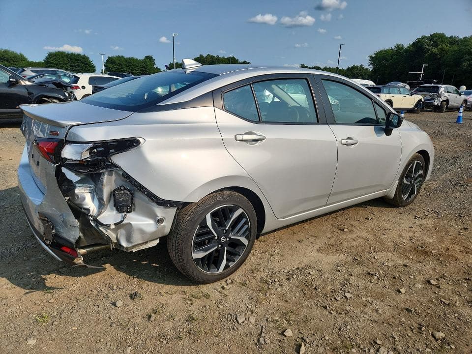 2025 NISSAN VERSA SR 3