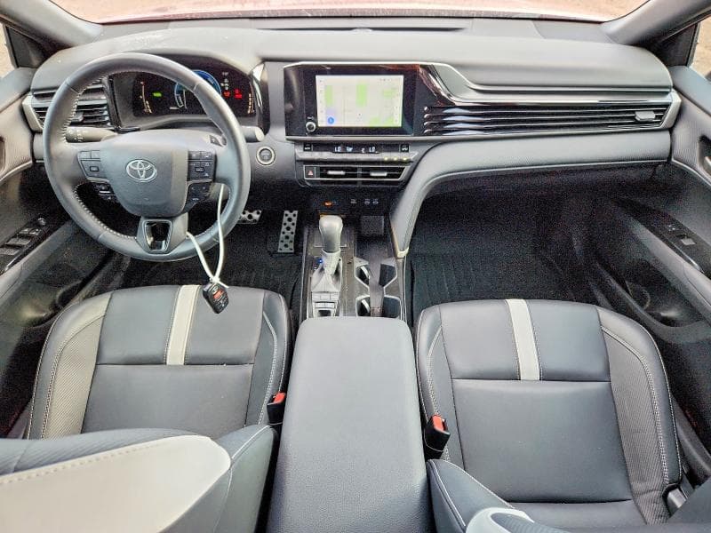 2025 TOYOTA CAMRY SE 8