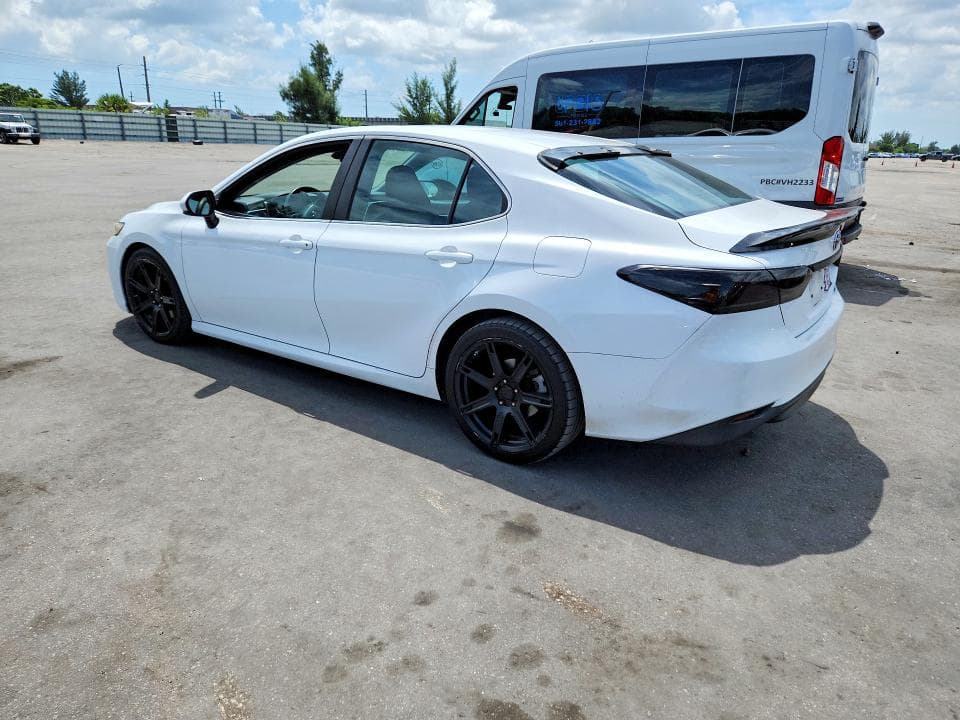 2018 TOYOTA CAMRY L 2
