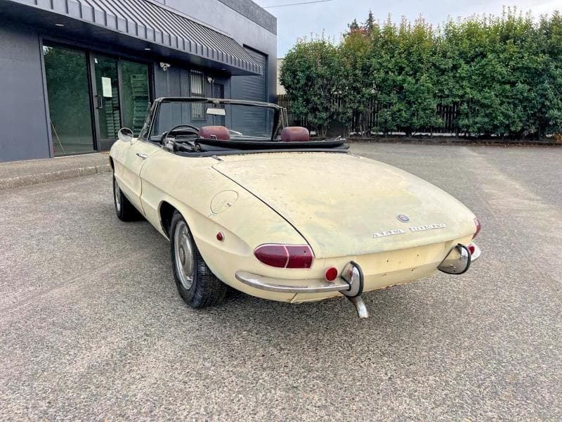 1969 ALFA ROMEO DUETTO CON 3