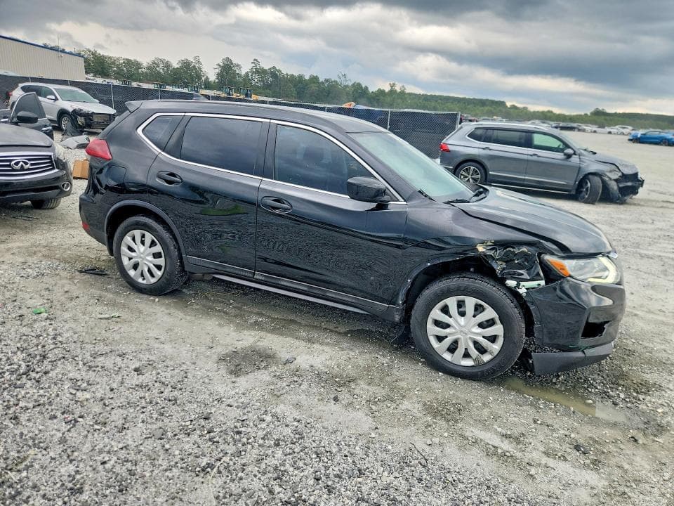 2018 NISSAN ROGUE S 4