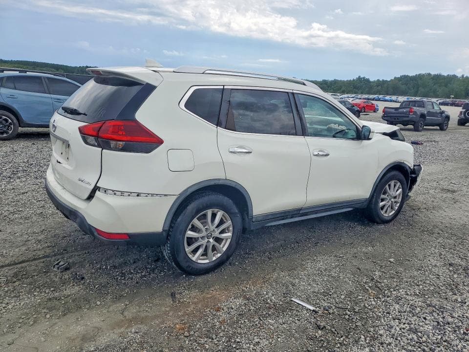 2018 NISSAN ROGUE SV 3