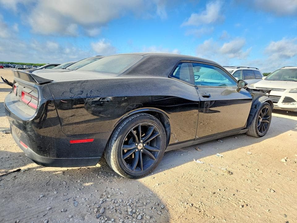 2017 DODGE CHALLENGER SXT 3