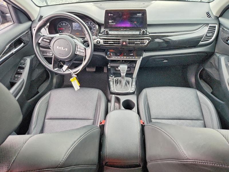 2022 KIA SELTOS EX 8