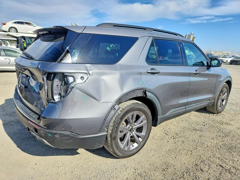 2021 FORD EXPLORER XLT 3