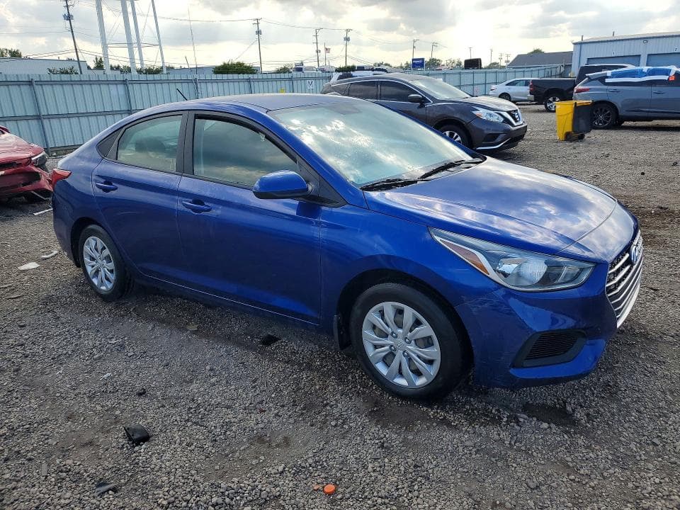 2022 HYUNDAI ACCENT SE 4