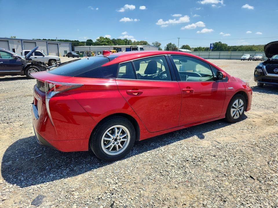 2018 TOYOTA PRIUS THREE 3