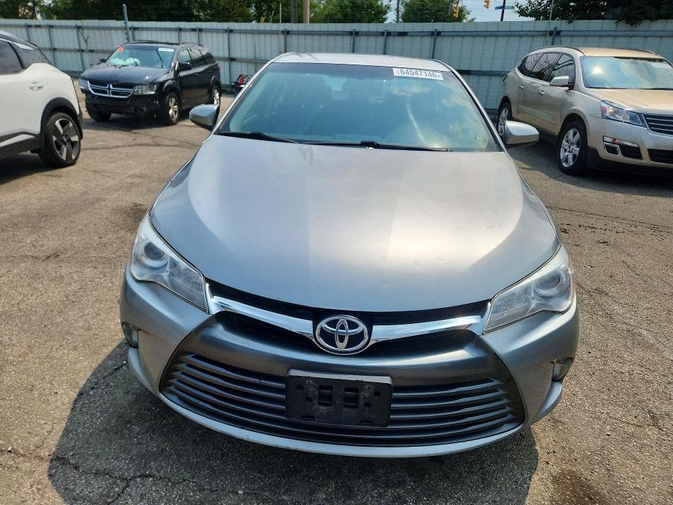 2017 TOYOTA CAMRY LE 5