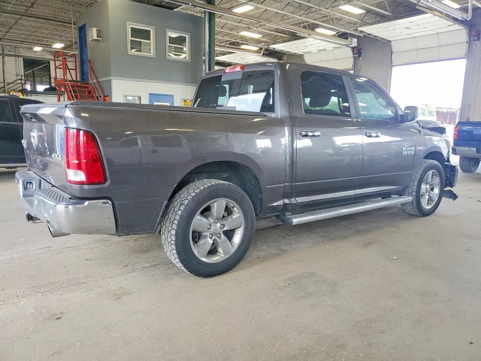 2018 RAM 1500 SLT 3