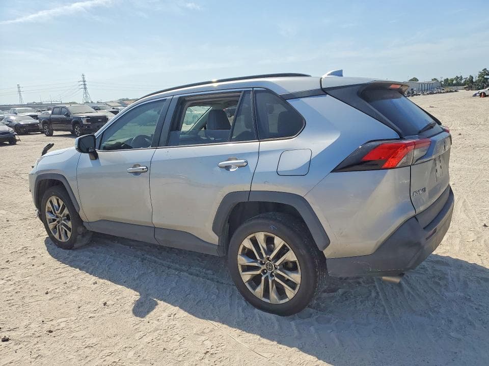 2020 TOYOTA RAV4 XLE PREMIUM 2