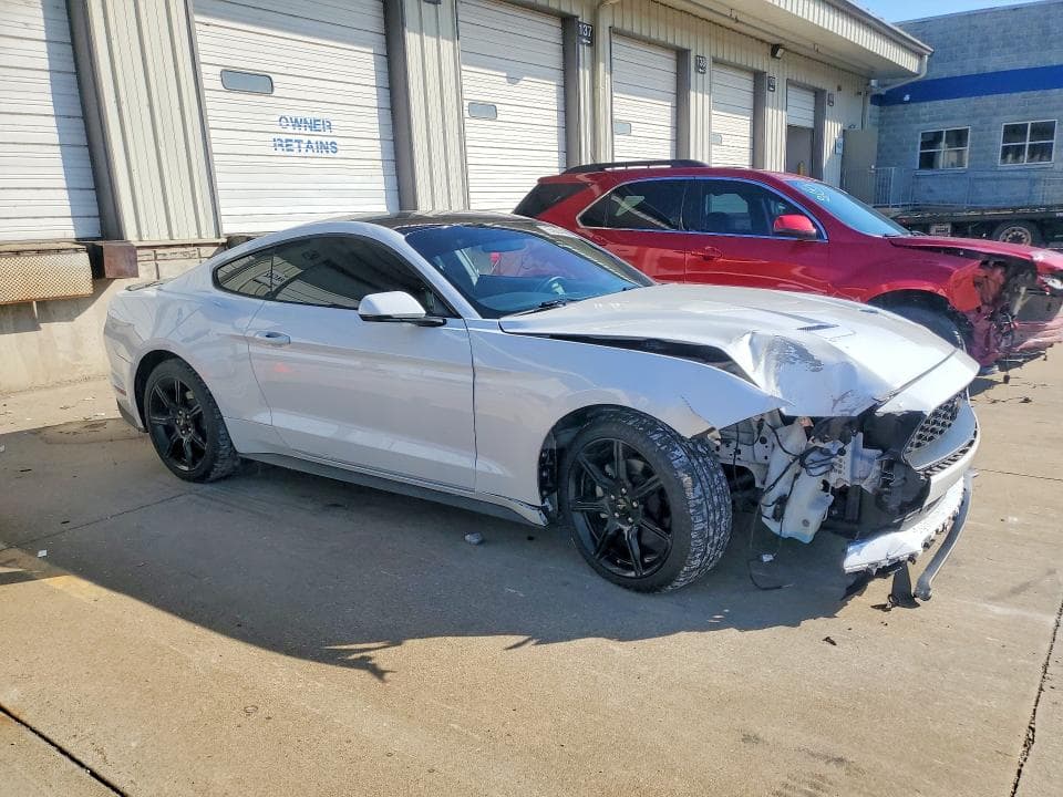 2019 FORD MUSTANG 4