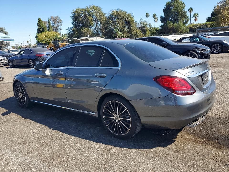 2019 MERCEDES-BENZ C 300 2