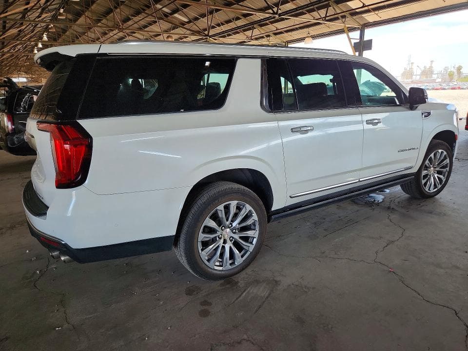 2023 GMC YUKON XL DENALI 3