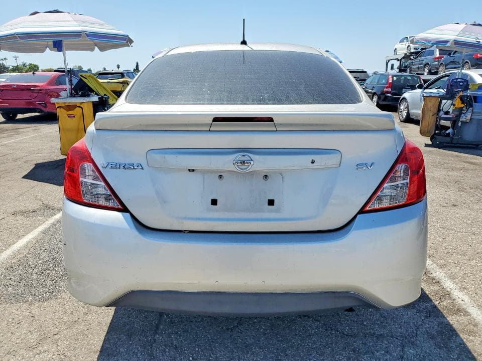 2019 NISSAN VERSA SV 6