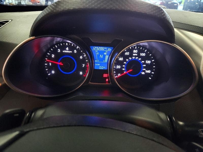 2017 HYUNDAI VELOSTER VALUE EDITION 9
