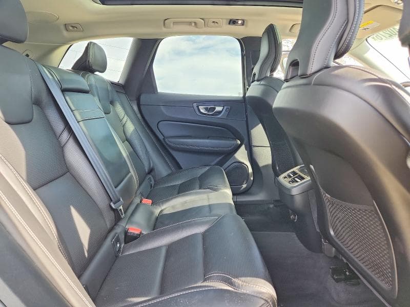 2020 VOLVO XC60 T5 INSCRIPTION 11
