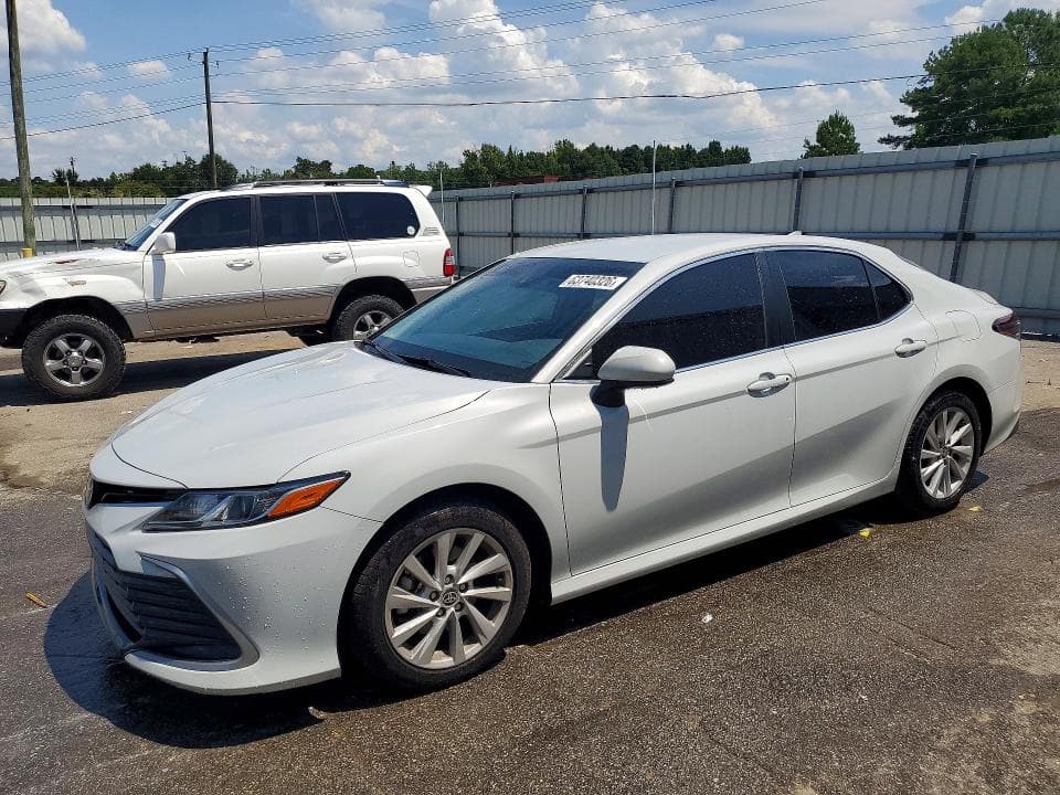 2022 TOYOTA CAMRY LE - 1